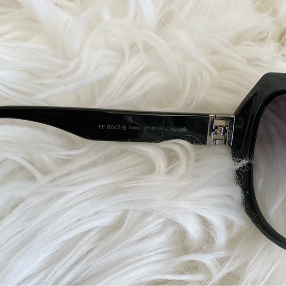 Fendi Gradient Sunglasses with Rhinestones FF Monogram - Picture 5 of 11